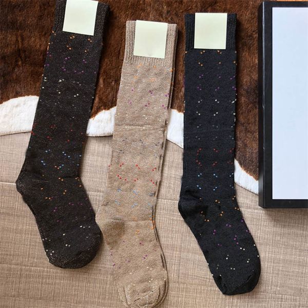 winter cotton womens long stocking colorful letter print over knee socks fashion girls sports middle tube sock gifts, Black;green
winter cotton womens long stocking colorful letter print over knee socks fashion girls sports middle tube sock gifts, Black;green