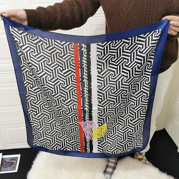 2021 Spring New Style 70cm Simulation Silk Scarf Female Geometric Printing Small Square Scarf Mass Customization Trade, Blue;gray
2021 Spring New Style 70cm Simulation Silk Scarf Female Geometric Printing Small Square Scarf Mass Customization Trade, Blue;gray