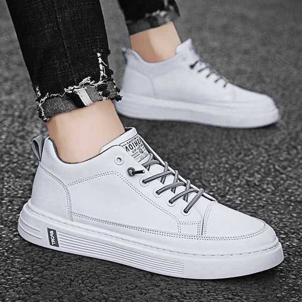 2021 autumn fashion trend small white shoes outdoor daily sports casual korean simple personalized men's
2021 autumn fashion trend small white shoes outdoor daily sports casual korean simple personalized men's