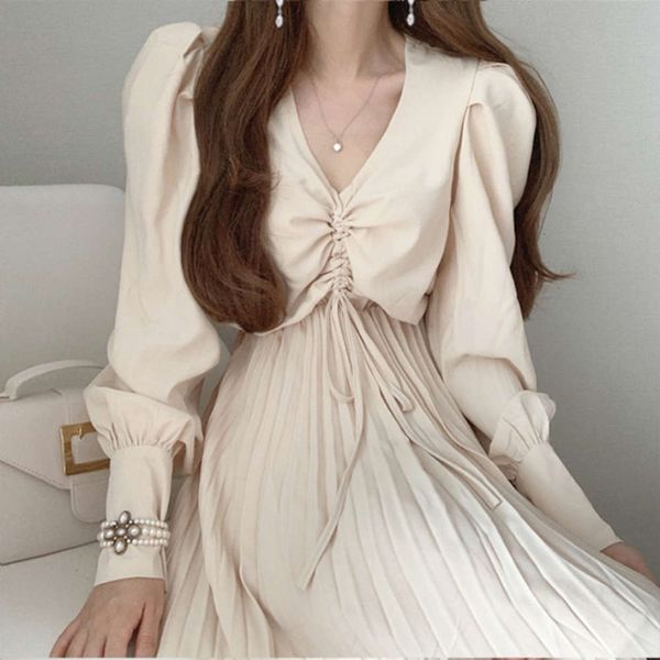 korean chic french sweet foreign style age reducing bubble sleeve v-neck lace up high waist long pleated dress, Black;gray
korean chic french sweet foreign style age reducing bubble sleeve v-neck lace up high waist long pleated dress, Black;gray