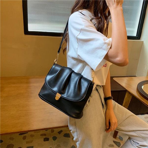 cross body soft pu leather women flap shoulder messenger bags fashion soild color ladies pleated handbags female simple tote
cross body soft pu leather women flap shoulder messenger bags fashion soild color ladies pleated handbags female simple tote