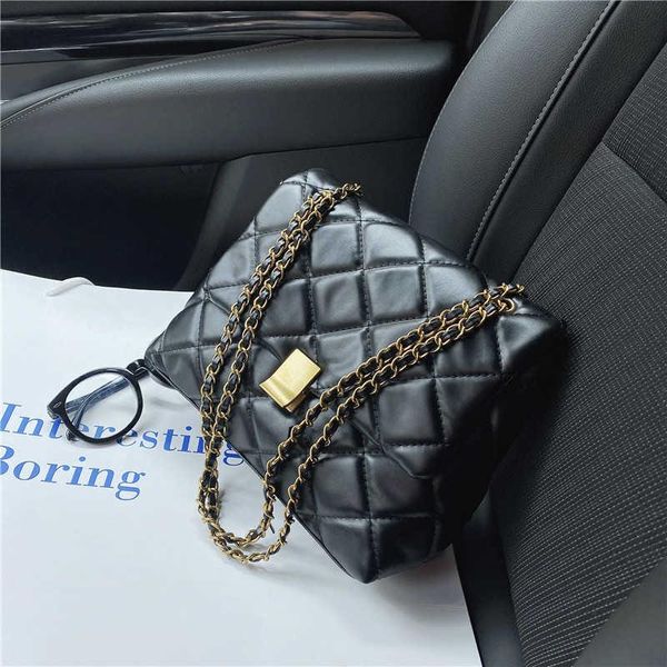 shoulder bags major-brand trend of crossbody plutonium sacks for women 2021 elegant chain trending cross body bag
shoulder bags major-brand trend of crossbody plutonium sacks for women 2021 elegant chain trending cross body bag