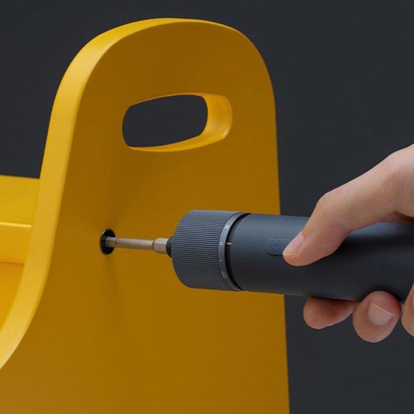 smart home control straight handle electric screwdriver 3 speed torque aluminium alloy 12 long bits led light usb rechargable repairing tool 
smart home control straight handle electric screwdriver 3 speed torque aluminium alloy 12 long bits led light usb rechargable repairing tool