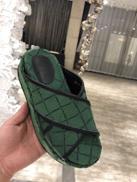 stylish men and women slippers casual beach outdoor portable with designer butterfly flat sandals for women 35-41, Black
stylish men and women slippers casual beach outdoor portable with designer butterfly flat sandals for women 35-41, Black