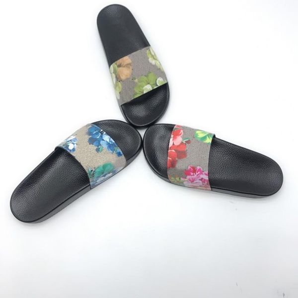 new men women sandals pearl snake print slide 2021 fashion summer wide flat sandals 35-45, Black
new men women sandals pearl snake print slide 2021 fashion summer wide flat sandals 35-45, Black