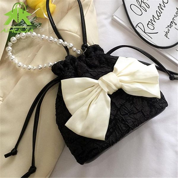 shoulder bags silk pearl chain casual all-match women messenger fashion trend bucket bow crossbody
shoulder bags silk pearl chain casual all-match women messenger fashion trend bucket bow crossbody