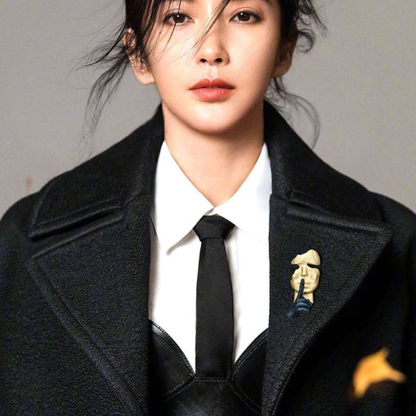 hbp silence is gold personality mask female fashion korean temperament versatile pin jacket cardigan suit brooch, Silver
hbp silence is gold personality mask female fashion korean temperament versatile pin jacket cardigan suit brooch, Silver