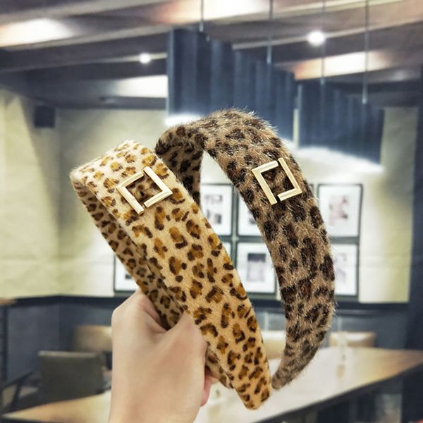 20color korean retro leopard print pu leather headband simple women brand designer letters pattern hair hoop wide edge luxury turban headwra, Silver
20color korean retro leopard print pu leather headband simple women brand designer letters pattern hair hoop wide edge luxury turban headwra, Silver