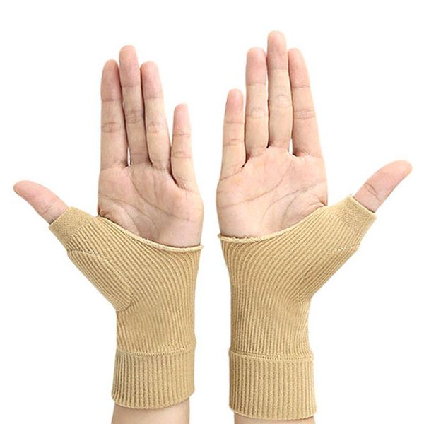 wrist support 1 pair thumb hand brace wrap protector for playing basketball fitness workout sports protective gear, Black;red
wrist support 1 pair thumb hand brace wrap protector for playing basketball fitness workout sports protective gear, Black;red
