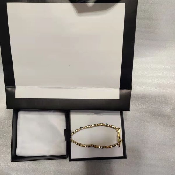 vintage bracelet for woman cuff brass gold plated silver bracelets flower pattern jewelry supply, White
vintage bracelet for woman cuff brass gold plated silver bracelets flower pattern jewelry supply, White