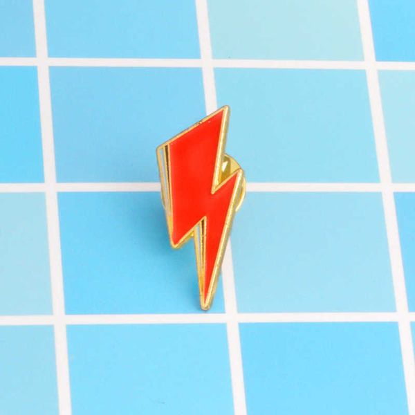 creative red lightning brooch oil dripping enamel alloy denim pin anti light button, Gray
creative red lightning brooch oil dripping enamel alloy denim pin anti light button, Gray