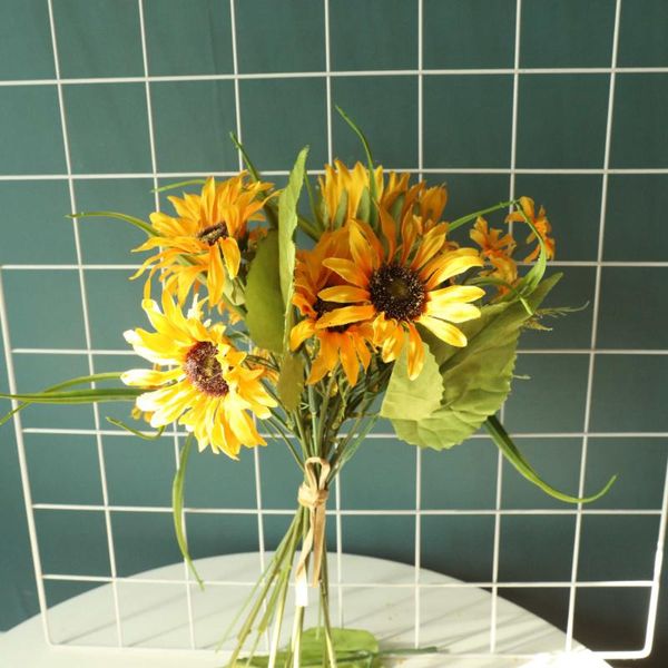 decorative flowers & wreaths 1 bunch of sunflowers artificial hand bouquet home wedding living room decoration
decorative flowers & wreaths 1 bunch of sunflowers artificial hand bouquet home wedding living room decoration
