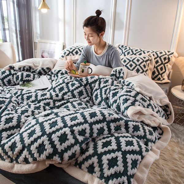 bedding sets cationic winter warm quilt cover set coral fleece four-piece girl heart thickened flannel lamb suits
bedding sets cationic winter warm quilt cover set coral fleece four-piece girl heart thickened flannel lamb suits
