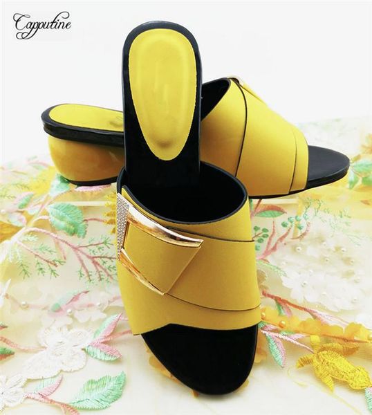 dress shoes beautiful yellow african slipper for wedding/party qs1904, heel height 6cm, Black
dress shoes beautiful yellow african slipper for wedding/party qs1904, heel height 6cm, Black