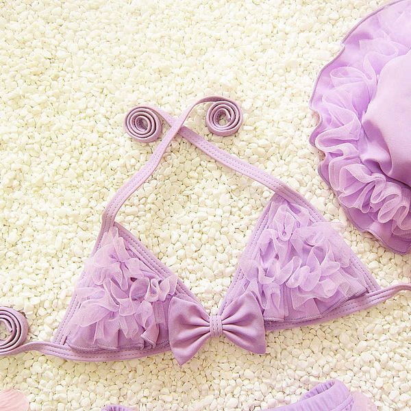 piece 2020 bikini baby girl cute three small skirt student split children's swimming suit, White;black
piece 2020 bikini baby girl cute three small skirt student split children's swimming suit, White;black