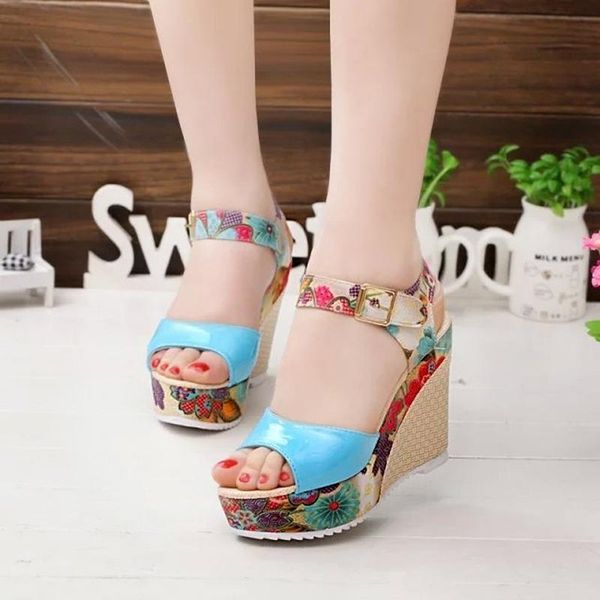 sandals women 2021 summer fashion floral high-heeled wedges with thick-soled buckle women's shoes wholesale, Black
sandals women 2021 summer fashion floral high-heeled wedges with thick-soled buckle women's shoes wholesale, Black