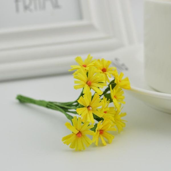 10pcs slik mini chrysanthemum lovely bouquet fake gerbera diy wreath candy box gift handmade material artificial jllhvs
10pcs slik mini chrysanthemum lovely bouquet fake gerbera diy wreath candy box gift handmade material artificial jllhvs