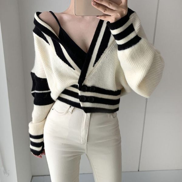 casual patchwork knitted cardigans for women v neck long sleeve hit color korean jackets female fashion new clothes, Black;brown
casual patchwork knitted cardigans for women v neck long sleeve hit color korean jackets female fashion new clothes, Black;brown