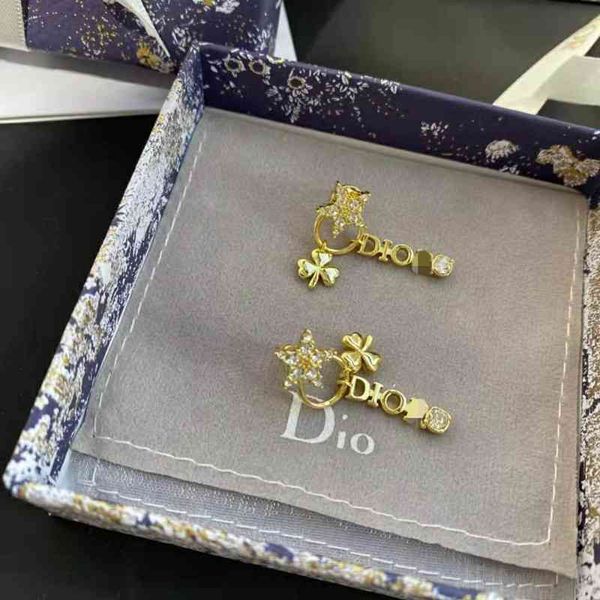 75% off outlet online family new letter female net red fashion trend earrings, Silver
75% off outlet online family new letter female net red fashion trend earrings, Silver