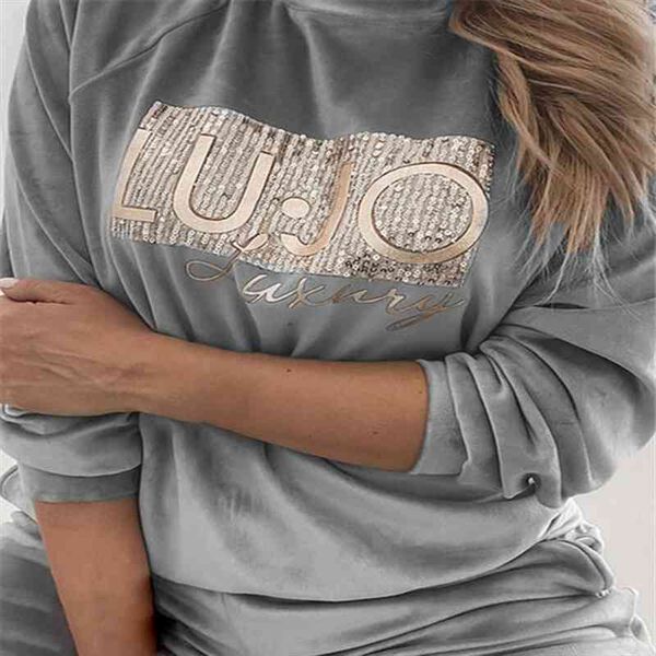 plus size blouse long sleeve warm women shirt velvet sequins letters print sweatshirt for autumn winter, White
plus size blouse long sleeve warm women shirt velvet sequins letters print sweatshirt for autumn winter, White