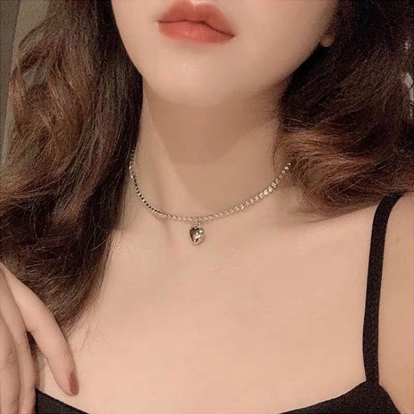 pendant necklaces simple temperament rhinestone love heart clavicle necklace for women luxury short neck collar gift, Silver
pendant necklaces simple temperament rhinestone love heart clavicle necklace for women luxury short neck collar gift, Silver