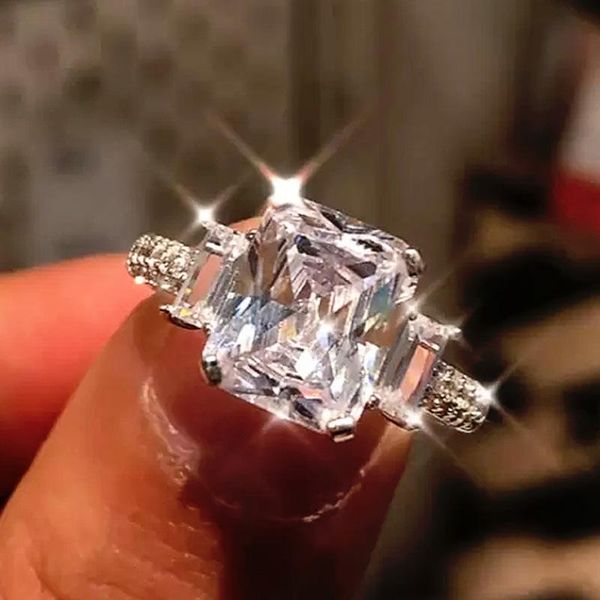 wedding rings luxury bride engagement women's delicate inlaid shiny cubic zircon statement for women valentine's day gift jewelry, Slivery;golden
wedding rings luxury bride engagement women's delicate inlaid shiny cubic zircon statement for women valentine's day gift jewelry, Slivery;golden