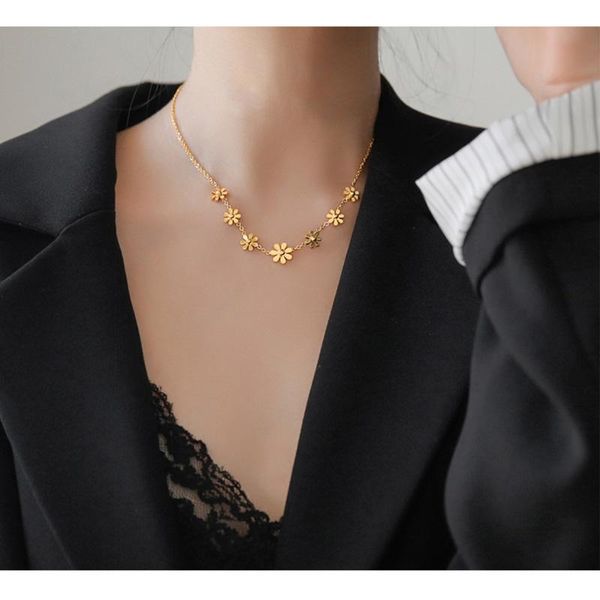 chains cowbread niche design necklace for women sunflower little daisy clavicle chain not fade female neck jewelry, Silver
chains cowbread niche design necklace for women sunflower little daisy clavicle chain not fade female neck jewelry, Silver