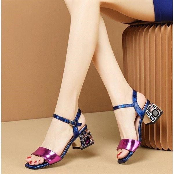 elegant ladies colorful rhinestone sandals summer 2021 med square crystal heels party wedding shoes woman sandalias mujer, Black
elegant ladies colorful rhinestone sandals summer 2021 med square crystal heels party wedding shoes woman sandalias mujer, Black