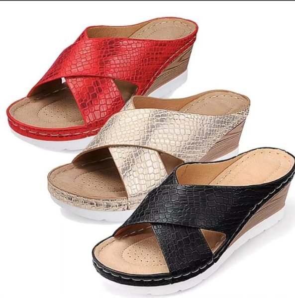 20211 new women's snake pattern slope sandals summer casual muffin heel solid light thick bottom cross slippers, Black
20211 new women's snake pattern slope sandals summer casual muffin heel solid light thick bottom cross slippers, Black