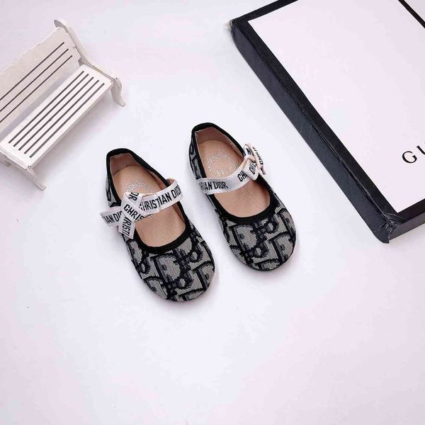 21 new girls' soft sole casual single shoes home low shallow mouth velcro princess shoes anti slip fashion trendy shoes, Black;red
21 new girls' soft sole casual single shoes home low shallow mouth velcro princess shoes anti slip fashion trendy shoes, Black;red