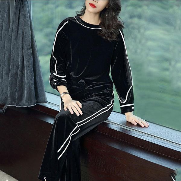 velvet two piece set women elegant velour tracksuit runway autumn spring long sleeve striped pullover and wide leg pants female, White
velvet two piece set women elegant velour tracksuit runway autumn spring long sleeve striped pullover and wide leg pants female, White