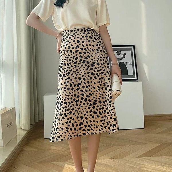 skirts xiaowang leopard skirt women's 2021 silk stitching fashion loose high waist fishtail buttock, Black
skirts xiaowang leopard skirt women's 2021 silk stitching fashion loose high waist fishtail buttock, Black