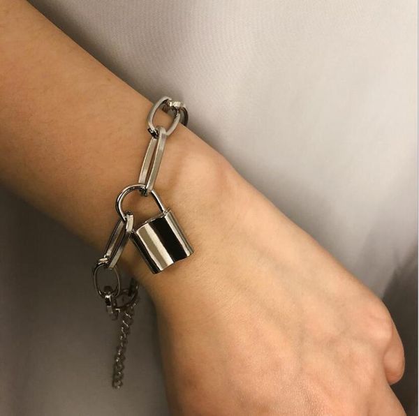 charm bracelets exaggerate hip hop pendants alloy bracelet wild temperament lock simple chain couple jewelry cuff accessories, Golden;silver
charm bracelets exaggerate hip hop pendants alloy bracelet wild temperament lock simple chain couple jewelry cuff accessories, Golden;silver