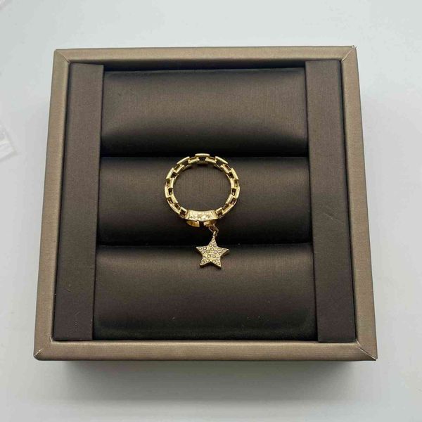 design jewelry new full diamond chain hollow ring female style small five pointed star pendant crystal tide, Silver
design jewelry new full diamond chain hollow ring female style small five pointed star pendant crystal tide, Silver
