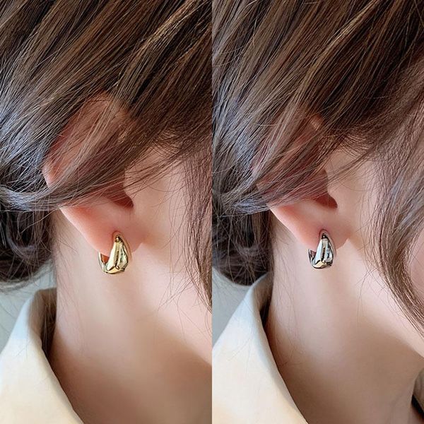 hoop & huggie simple metal korean earrings for women puck street fashion jewelry female accessoires trendy golden round circle earring, Golden;silver
hoop & huggie simple metal korean earrings for women puck street fashion jewelry female accessoires trendy golden round circle earring, Golden;silver