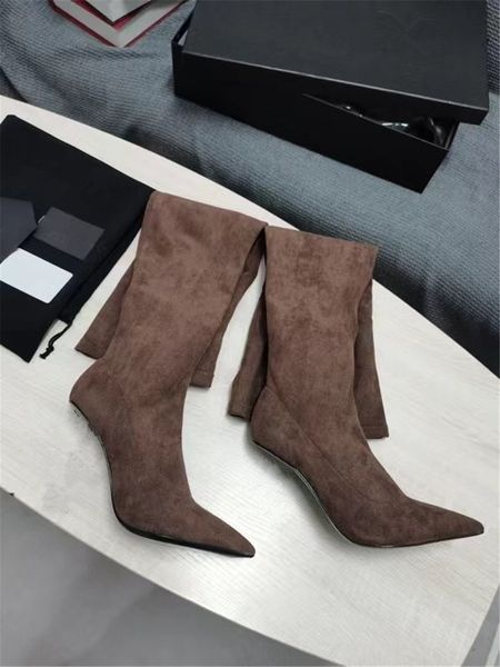 Boots Womens winter Women letters tall canister Fabrics Stretch velvet Neri Crystal sheepskin Stiletto heel 9.5CM original quality Designers Boot, Black
Boots Womens winter Women letters tall canister Fabrics Stretch velvet Neri Crystal sheepskin Stiletto heel 9.5CM original quality Designers Boot, Black
