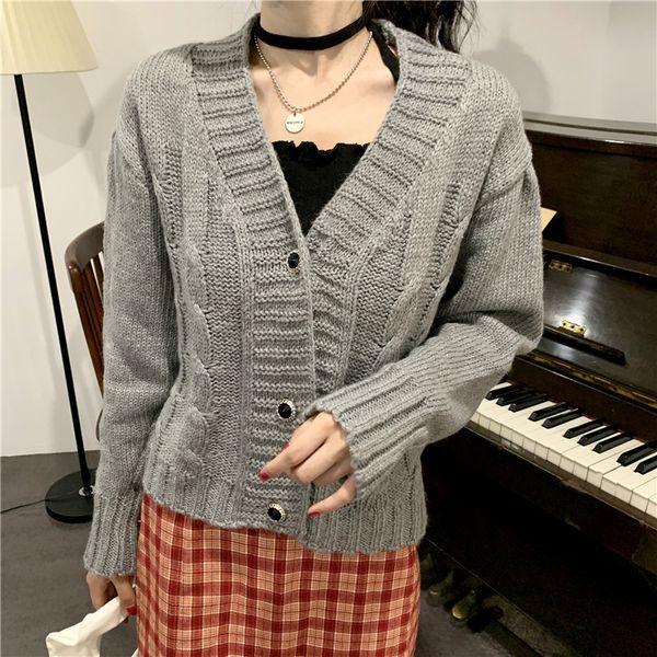 2021 autumn new style pastoral retro v-neck long-sleeved women's sweater short solid color cna0, White;black
2021 autumn new style pastoral retro v-neck long-sleeved women's sweater short solid color cna0, White;black