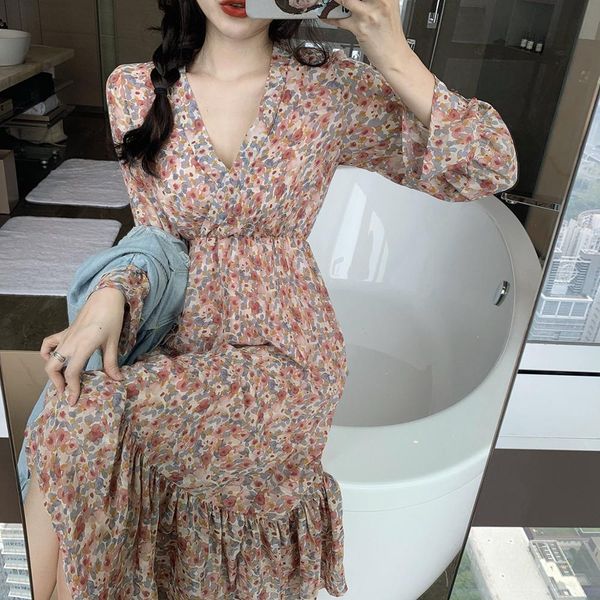 floral casual full sleeve maxi dress for women long dress v neck lady dresses plus size 4xl loose style, Black;gray
floral casual full sleeve maxi dress for women long dress v neck lady dresses plus size 4xl loose style, Black;gray