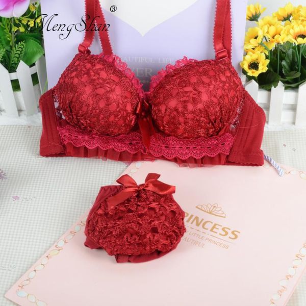 bras sets thin cotton sweet girl bra non-steel ring anti-light cute ribbon with lace edge is deep v comfort underwear set, Red;black
bras sets thin cotton sweet girl bra non-steel ring anti-light cute ribbon with lace edge is deep v comfort underwear set, Red;black
