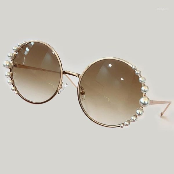 luxury pearl fashion round sunglasses brand design acetate frame women sun glasses with original box uv4001, White;black
luxury pearl fashion round sunglasses brand design acetate frame women sun glasses with original box uv4001, White;black
