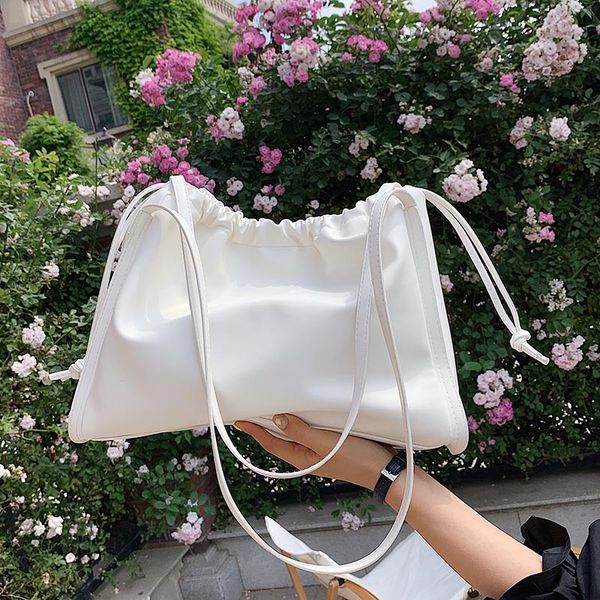 2021 women large capacity casual shoulder bags designer handbags luxury soft pu leather preppy style big tote retro shopper bag
2021 women large capacity casual shoulder bags designer handbags luxury soft pu leather preppy style big tote retro shopper bag