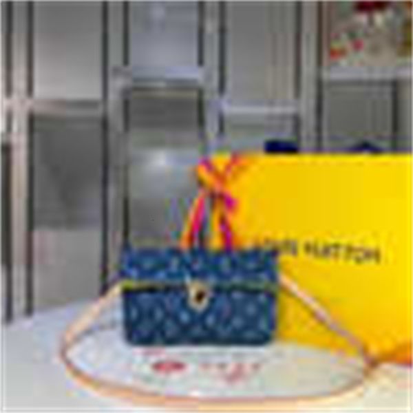 totes bag brand series designer shoulder luxury denim city female original handbags iconic single handles m44472 bags super cool cross b
totes bag brand series designer shoulder luxury denim city female original handbags iconic single handles m44472 bags super cool cross b