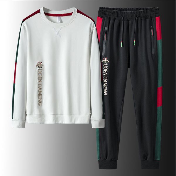 2021 autumn pure cotton sports leisure little bee embroidery brand round neck sweater suit men, Gray
2021 autumn pure cotton sports leisure little bee embroidery brand round neck sweater suit men, Gray