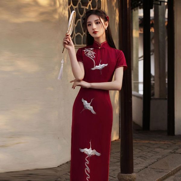ethnic clothing vintage women cheongsam classic embroidery slim evening dress elegant bride wedding dresses chinese ladies qipao vestidos go, Red
ethnic clothing vintage women cheongsam classic embroidery slim evening dress elegant bride wedding dresses chinese ladies qipao vestidos go, Red