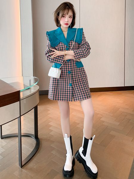 2021 autumn and winter new celebrities temperament retro british plaid fashionable contrast color fungus edge shawl suit coat, Black
2021 autumn and winter new celebrities temperament retro british plaid fashionable contrast color fungus edge shawl suit coat, Black