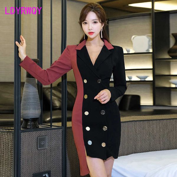 winter korean temperament v-neck double breasted contrast slim fit hip asymmetric dress 210603, Black;gray
winter korean temperament v-neck double breasted contrast slim fit hip asymmetric dress 210603, Black;gray