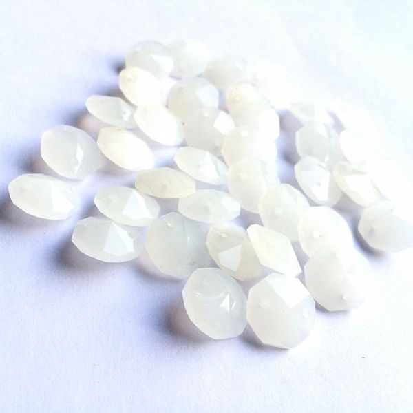 chandelier crystal 100pcs jade white color 14mm noble glass octagon parts in two holes(rings) diy accessories curtain beads
chandelier crystal 100pcs jade white color 14mm noble glass octagon parts in two holes(rings) diy accessories curtain beads