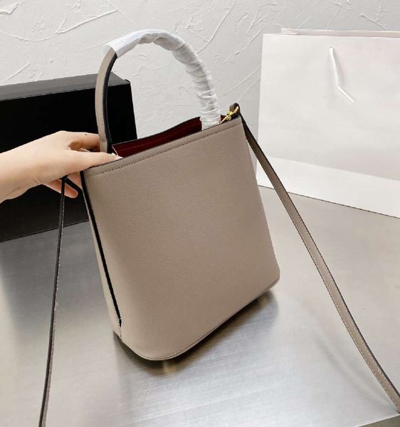 classic women's handbag tot fashion digner letter printing bucket bag trendy lady shoulder bags wf2104291
classic women's handbag tot fashion digner letter printing bucket bag trendy lady shoulder bags wf2104291