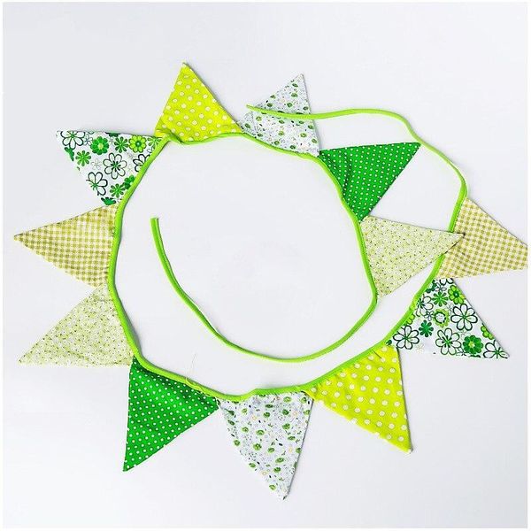 party decoration 12 flags christmas fabric bunting pennant banner home kid's room 
party decoration 12 flags christmas fabric bunting pennant banner home kid's room