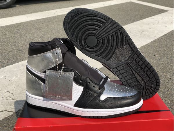 2021 release authentic 1 high og wmns silver toe outdoor shoes men women black metallic white 1s trainers sneakers with original box
2021 release authentic 1 high og wmns silver toe outdoor shoes men women black metallic white 1s trainers sneakers with original box